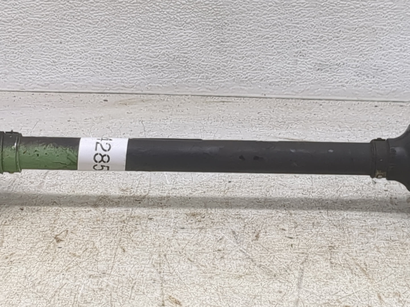 2013-2019 Cadillac Xts Axle Shaft Rear Driver Cv C/v - Oemusedautoparts1.com