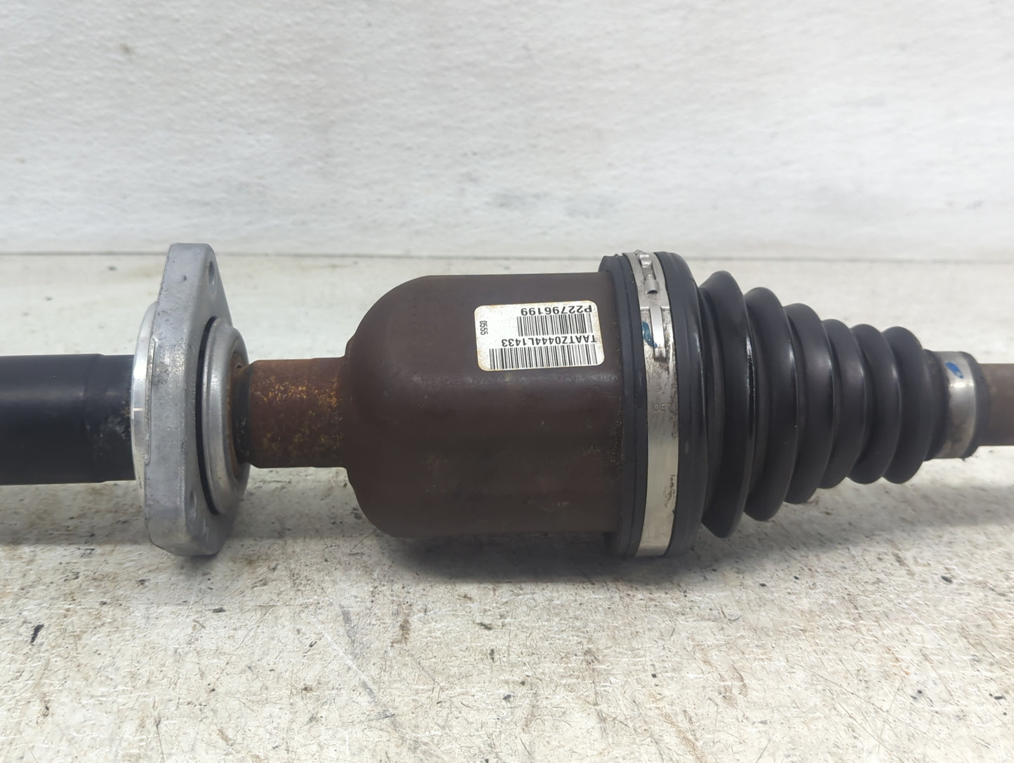 2013-2019 Cadillac Xts Axle Shaft Front Passenger Cv C/v - Oemusedautoparts1.com