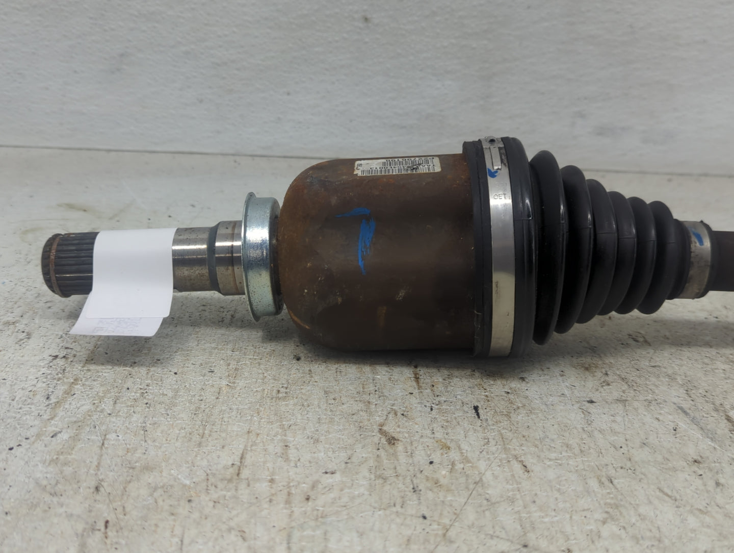 2013-2019 Cadillac Xts Axle Shaft Front Driver Cv C/v - Oemusedautoparts1.com