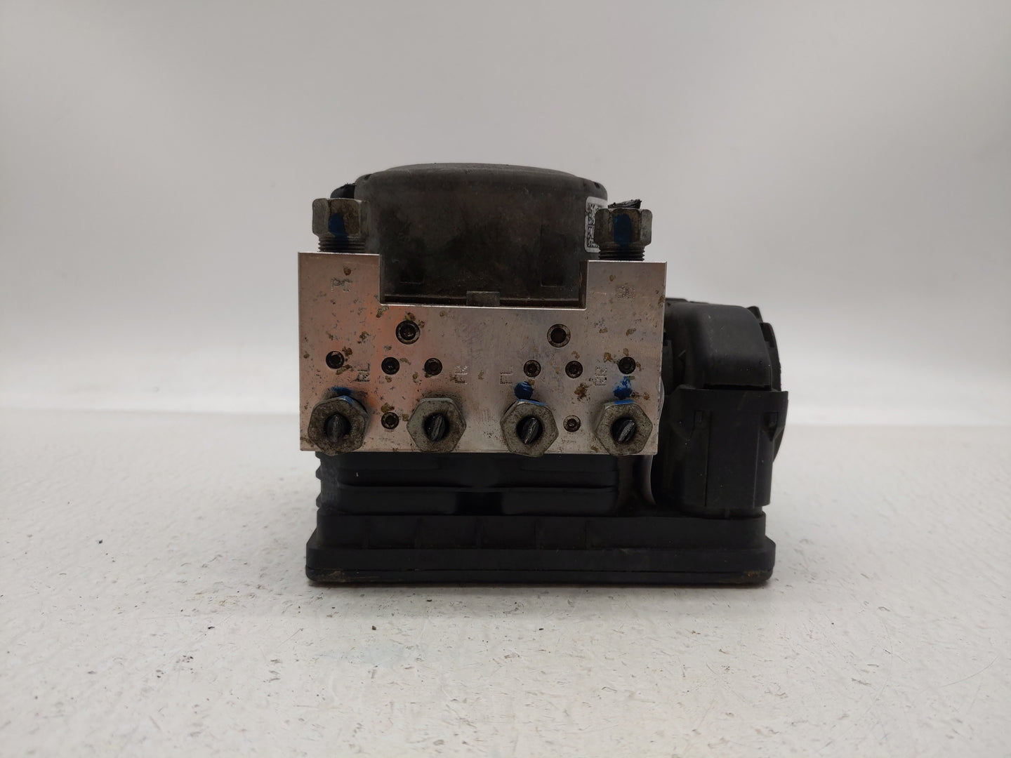 2013-2014 Cadillac Xts ABS Pump Control Module Replacement P/N:22929240 23105132, 23105094 Fits Fits 2013 2014 OEM Used Auto