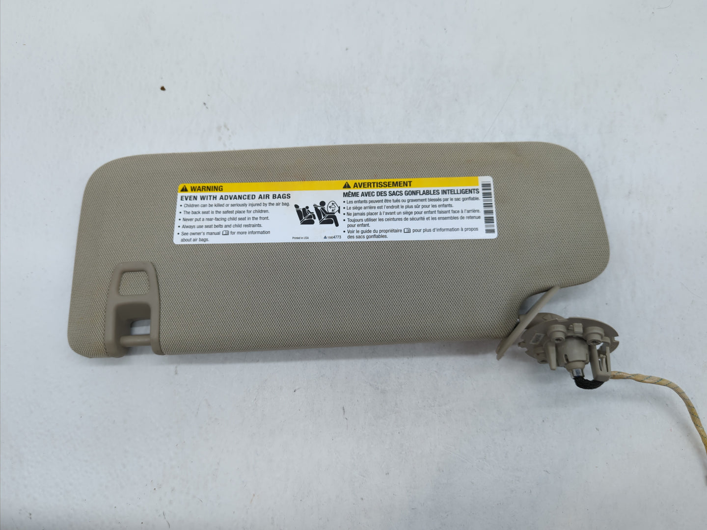 2013-2017 Cadillac Xts Sun Visor Shade Replacement Passenger Right Mirror Fits Fits 2013 2014 2015 2016 2017 OEM Used Auto P