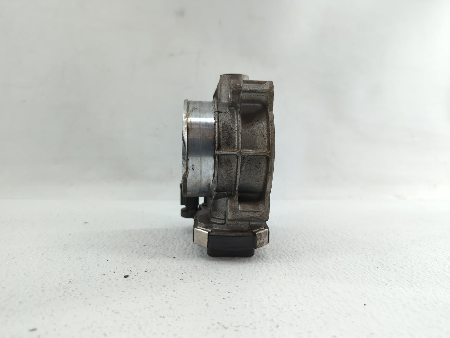 2013-2019 Cadillac Xts Throttle Body P/N:12632172BA 12670981AA Fits Fits 2012 2013 2014 2015 2016 2017 2018 2019 OEM Used Au