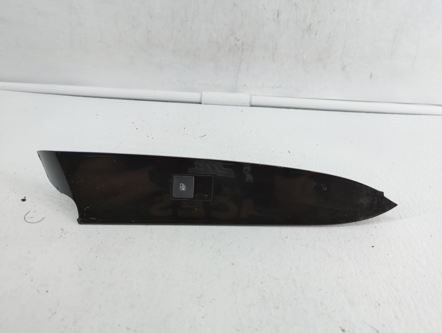 2014 Cadillac Xts Passenger Right Power Window Switch 20101670 - Oemusedautoparts1.com