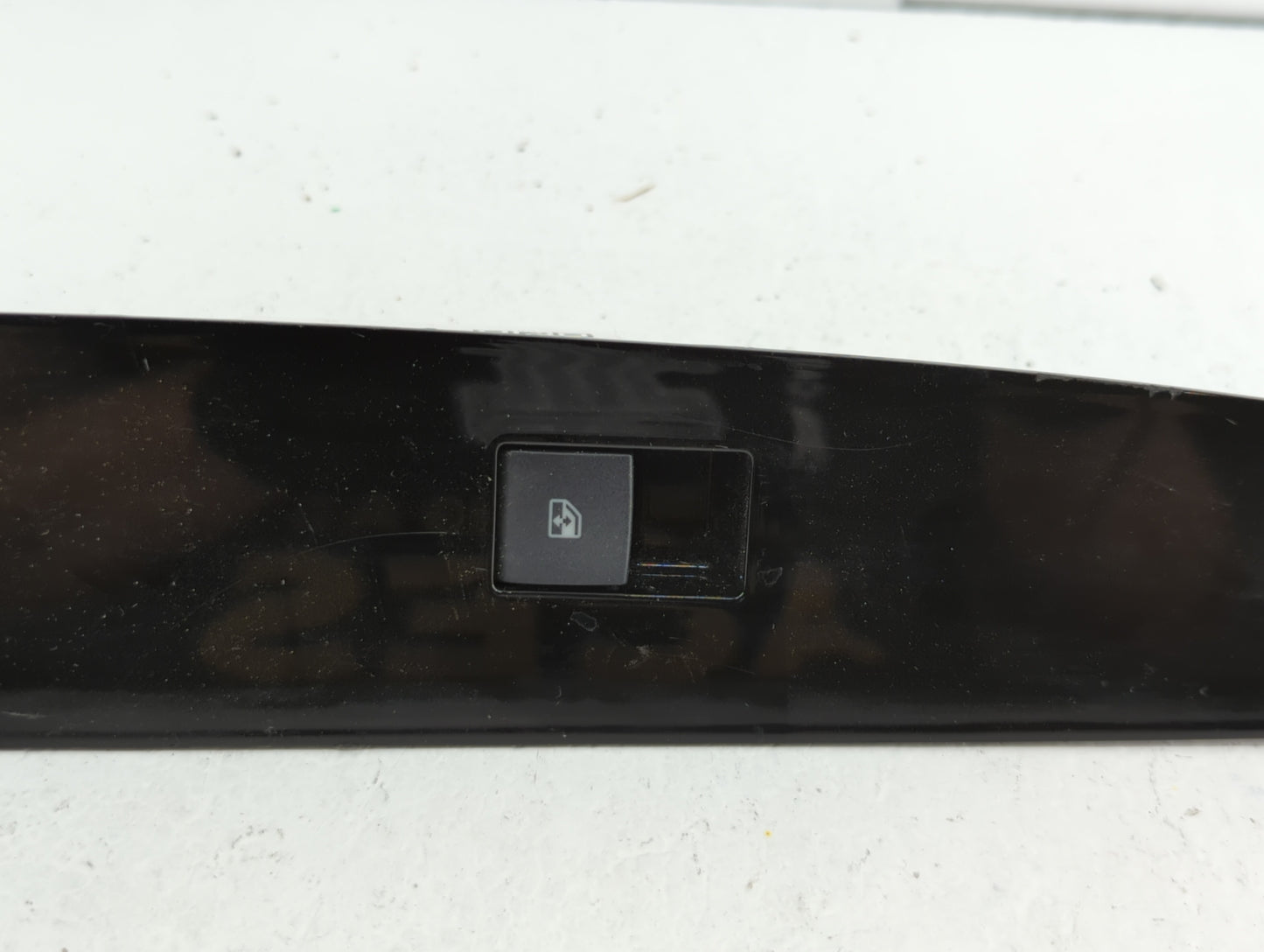2014 Cadillac Xts Passenger Right Power Window Switch 20101670 - Oemusedautoparts1.com