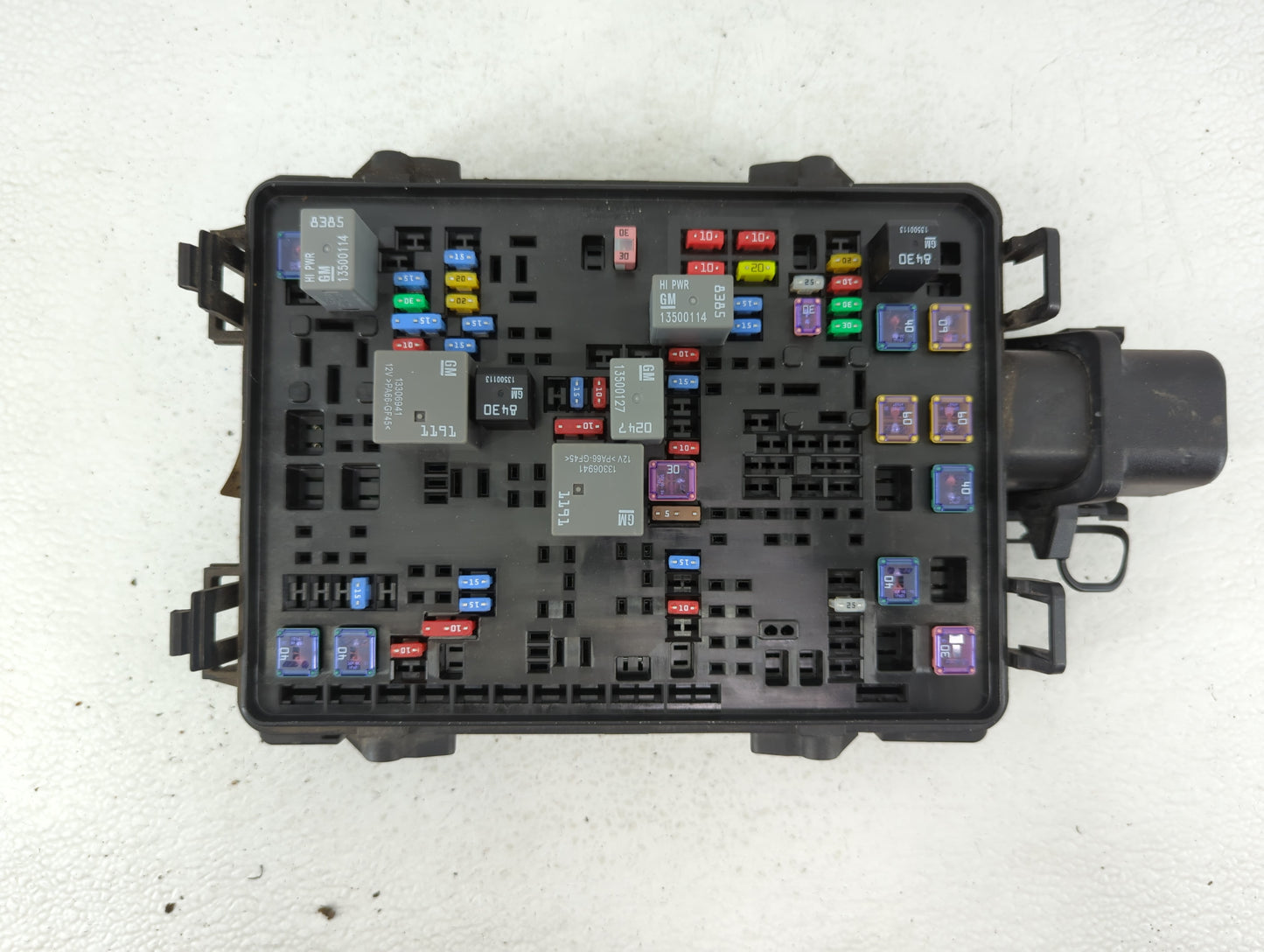 2014 Cadillac Xts Fusebox Fuse Box Panel Relay Module P/N:13500114 13500127 Fits OEM Used Auto Parts - Oemusedautoparts1.com