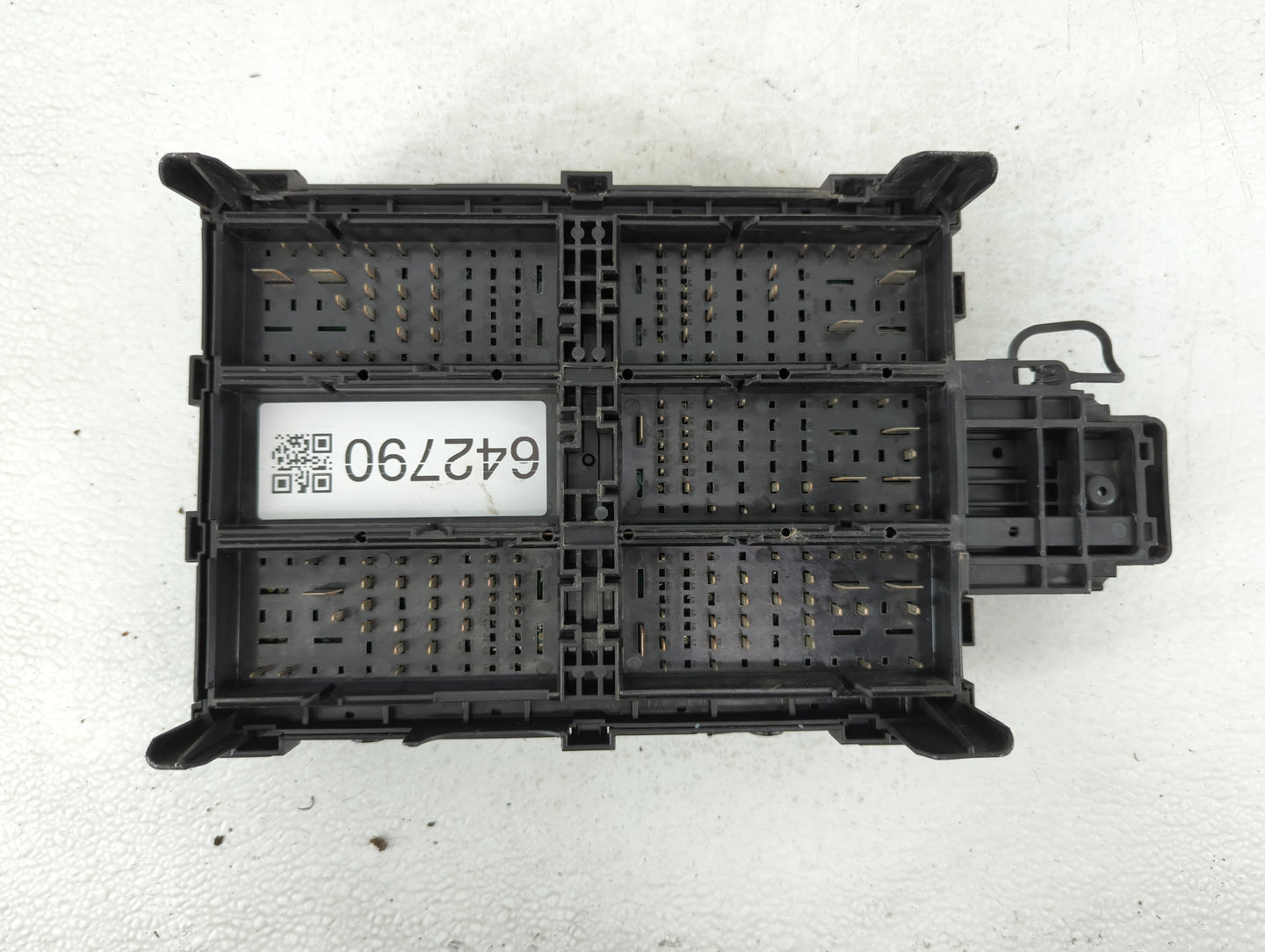 2014 Cadillac Xts Fusebox Fuse Box Panel Relay Module P/N:13500114 13500127 Fits OEM Used Auto Parts - Oemusedautoparts1.com