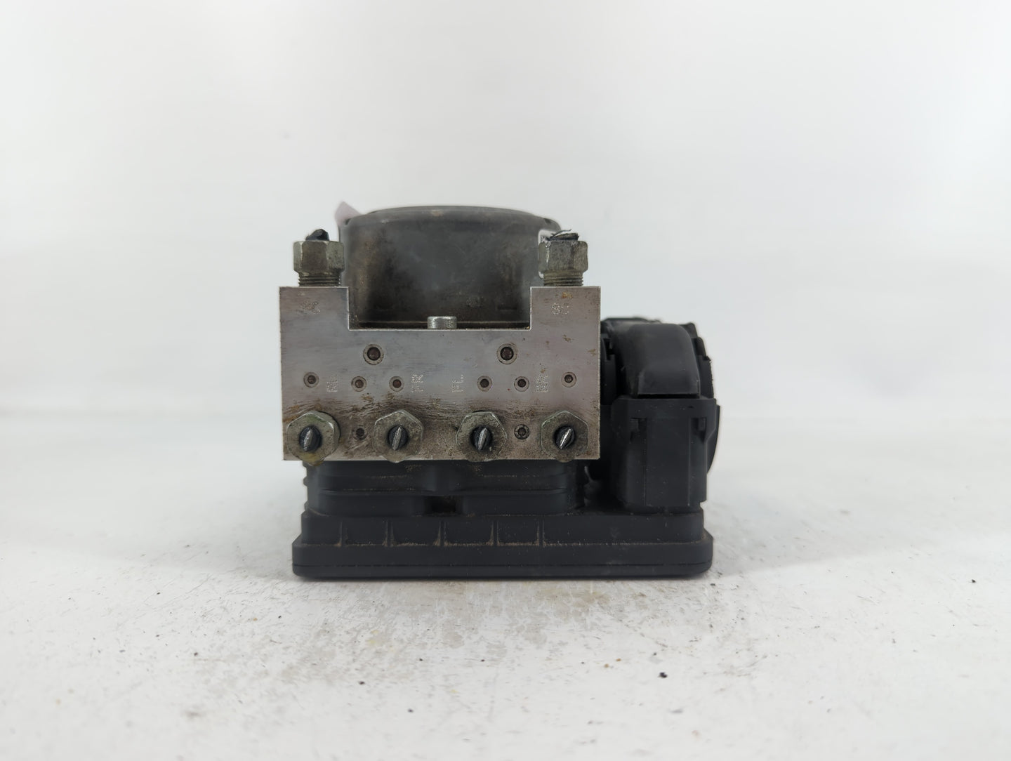 2013-2014 Cadillac Xts ABS Pump Control Module Replacement P/N:23105132 Fits Fits 2013 2014 OEM Used Auto Parts - Oemusedaut
