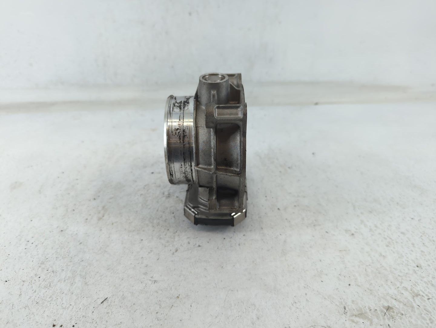 2013-2019 Cadillac Xts Throttle Body P/N:12632172BA Fits Fits 2012 2013 2014 2015 2016 2017 2018 2019 2020 2021 2022 OEM Use