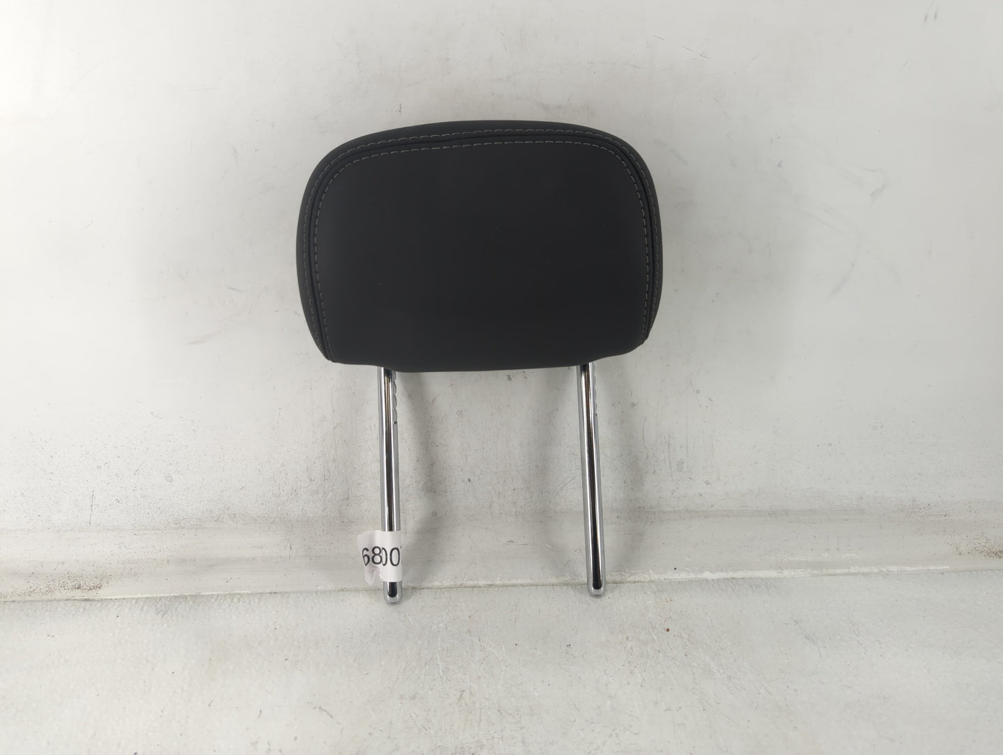 Cadillac Xts Headrest Head Rest Front Driver Passenger Seat Black - Oemusedautoparts1.com