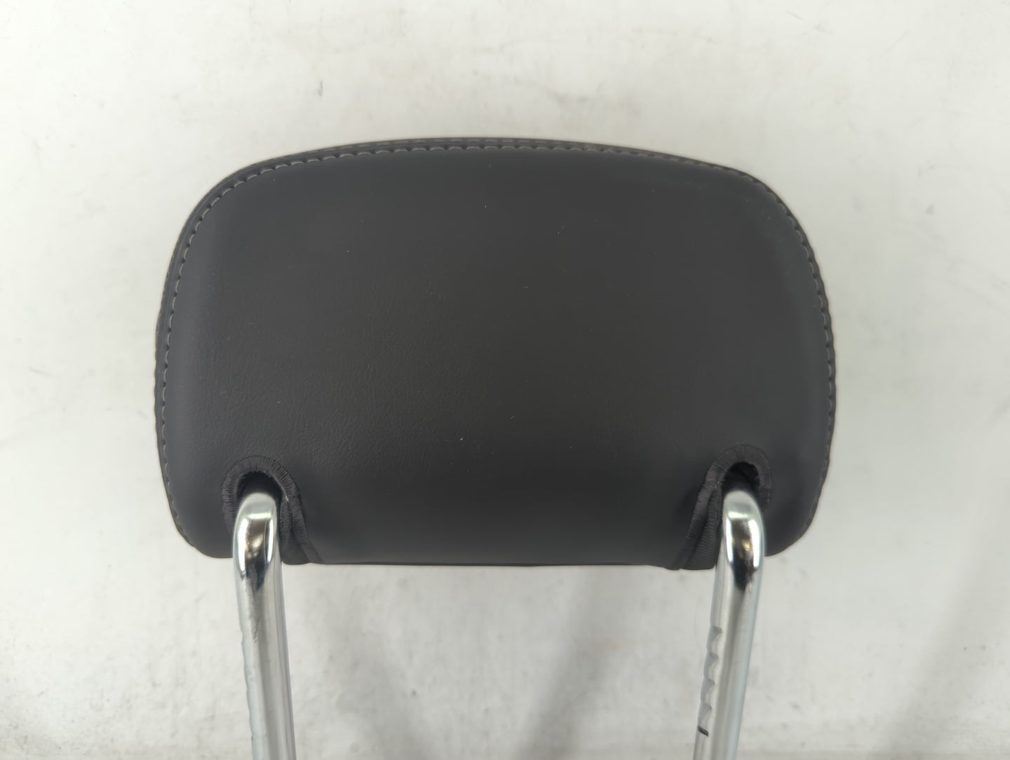Cadillac Xts Headrest Head Rest Front Driver Passenger Seat Black - Oemusedautoparts1.com