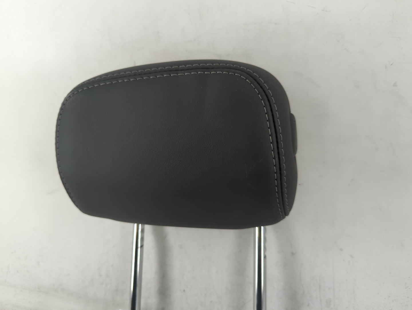 Cadillac Xts Headrest Head Rest Front Driver Passenger Seat Black - Oemusedautoparts1.com
