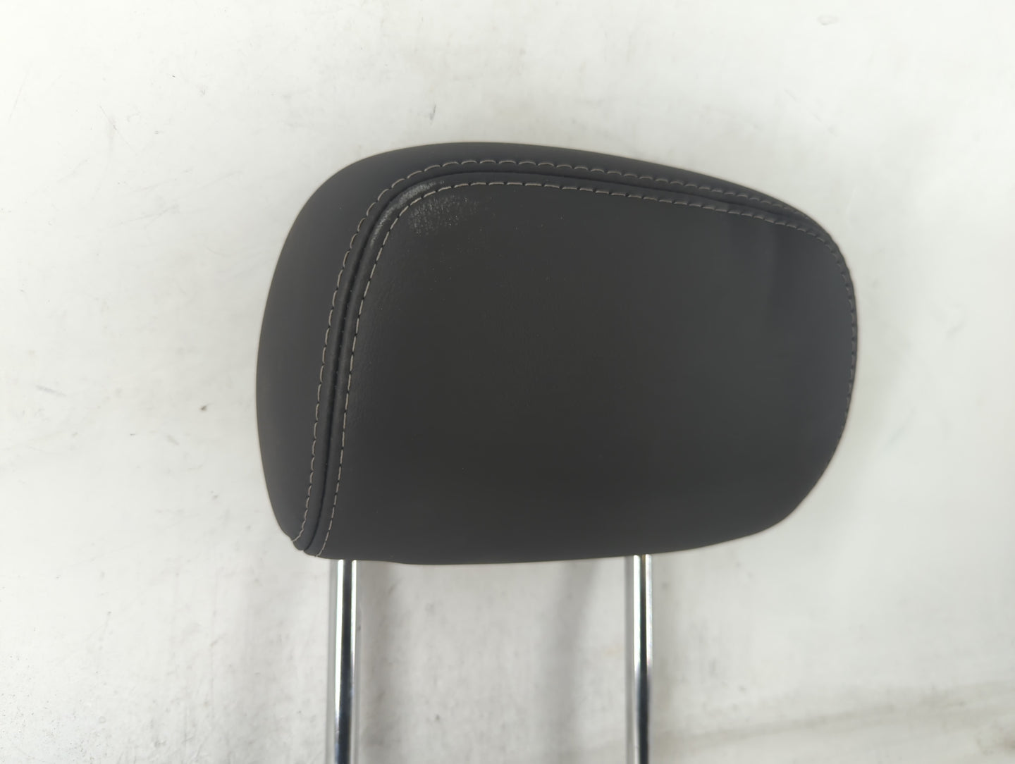 Cadillac Xts Headrest Head Rest Front Driver Passenger Seat Black - Oemusedautoparts1.com