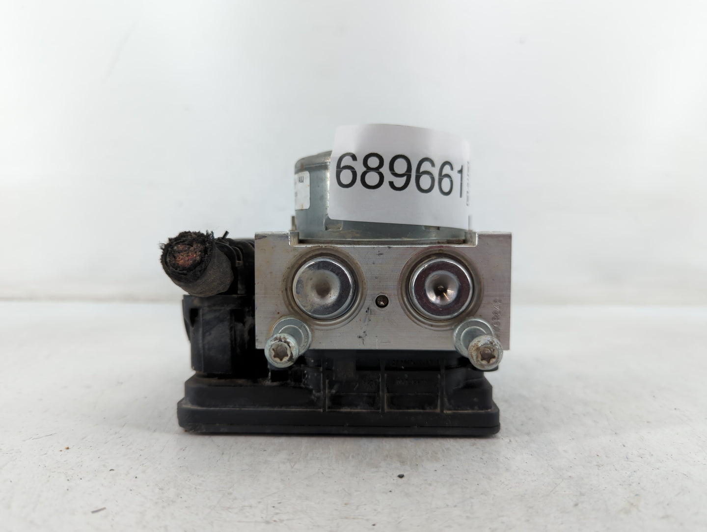 2013-2014 Cadillac Xts ABS Pump Control Module Replacement P/N:23105132 Fits Fits 2013 2014 OEM Used Auto Parts - Oemusedaut