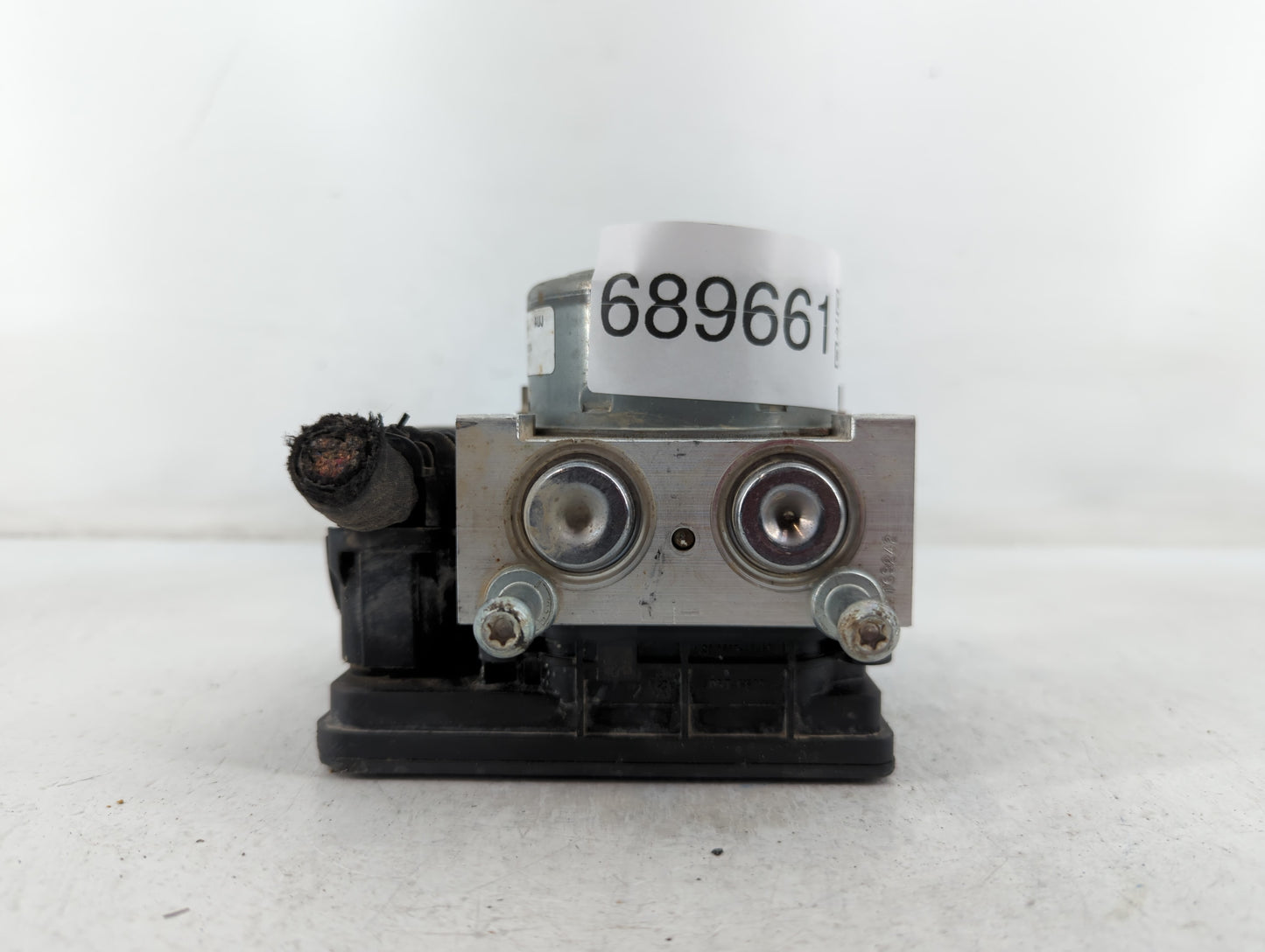 2013-2014 Cadillac Xts ABS Pump Control Module Replacement P/N:23105132 Fits Fits 2013 2014 OEM Used Auto Parts - Oemusedaut