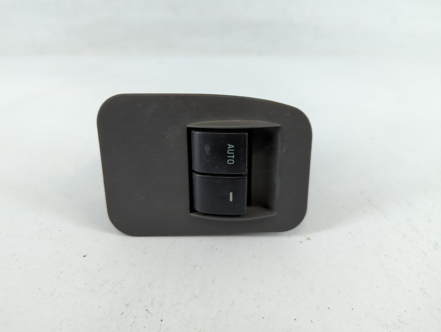 2013-2014 Cadillac Xts Master Power Window Switch Replacement Driver Side Left Fits Fits 2013 2014 2015 OEM Used Auto Parts 