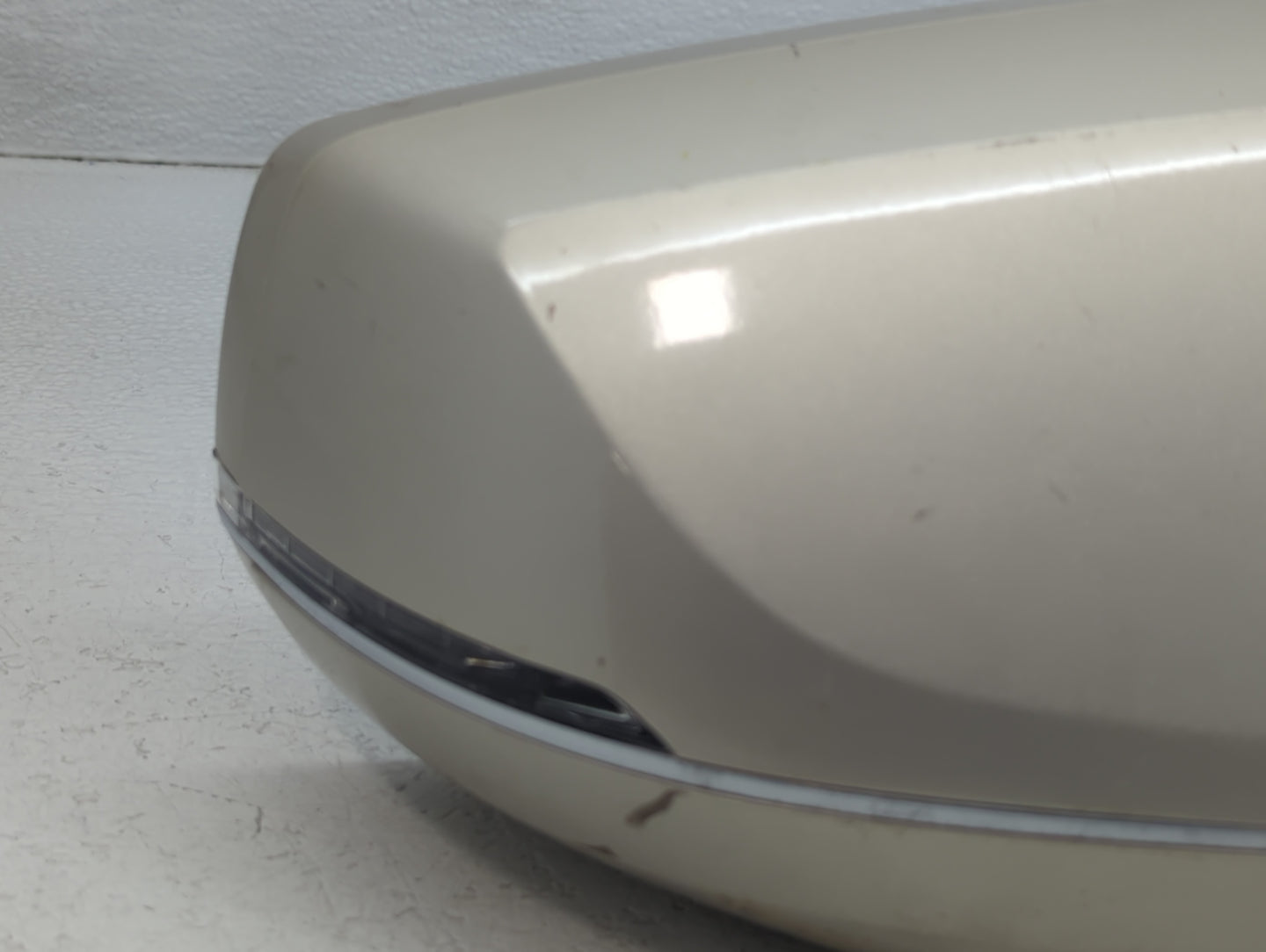 2013-2014 Cadillac Xts Side Mirror Replacement Driver Left View Door Mirror P/N:130213123912R 012370, 22960819 Fits Fits 201