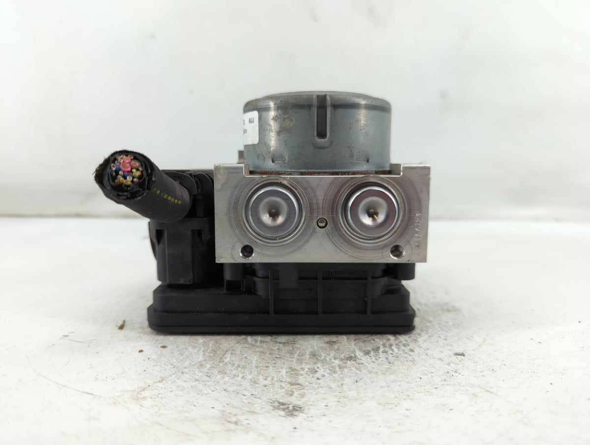 2013-2014 Cadillac Xts Anti-Lock Brake ABS Pump Module Actuator OEM P/N:23105132 Fits Fits 2013 2014 OEM Used Auto Parts - O