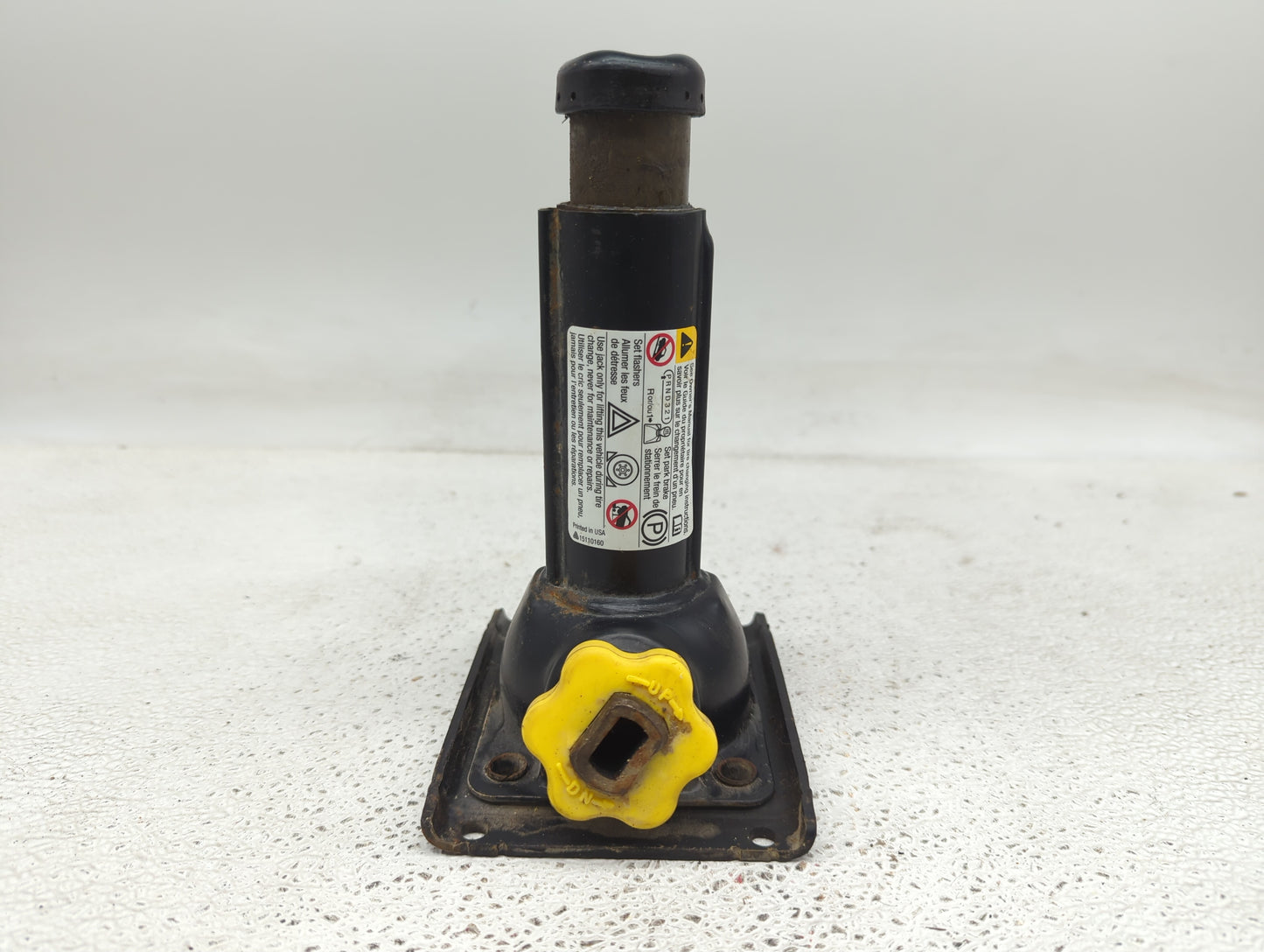 2014 Chevrolet Avalanche 1500 Spare Scissor Car Jack - Oemusedautoparts1.com