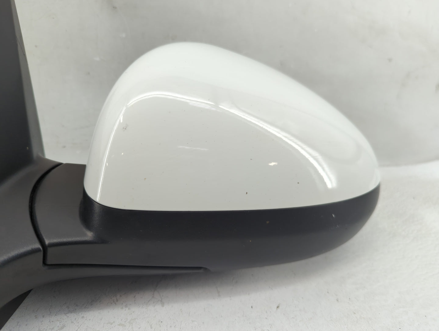 2014 Chevrolet Aveo Driver Side View Mirror - Left Door Mirror OEM Used - Oemusedautoparts1.com