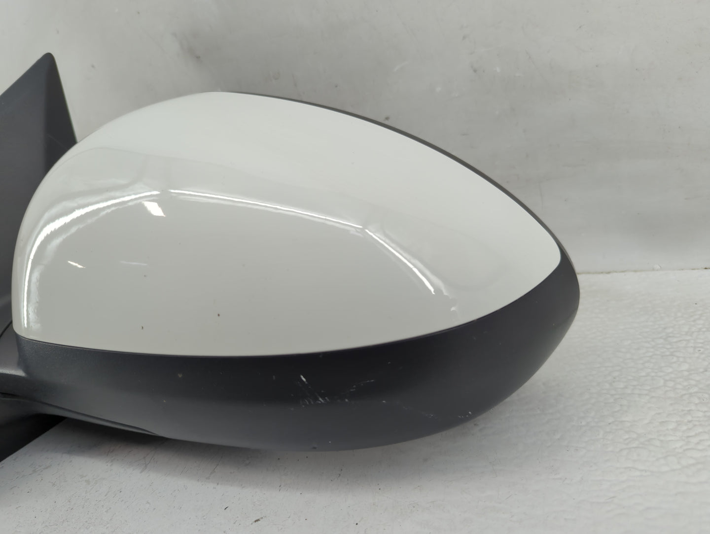 2014 Chevrolet Aveo Driver Side View Mirror - Left Door Mirror OEM Used - Oemusedautoparts1.com