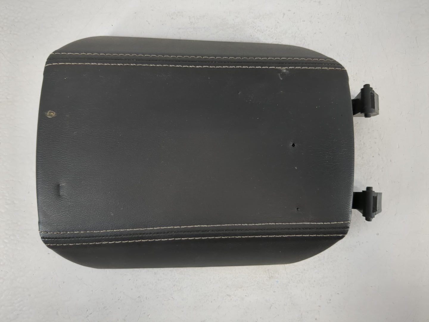 2013-2014 Chevrolet Camaro Center Console Armrest Cover Lid Fits Fits 2013 2014 OEM Used Auto Parts - Oemusedautoparts1.com