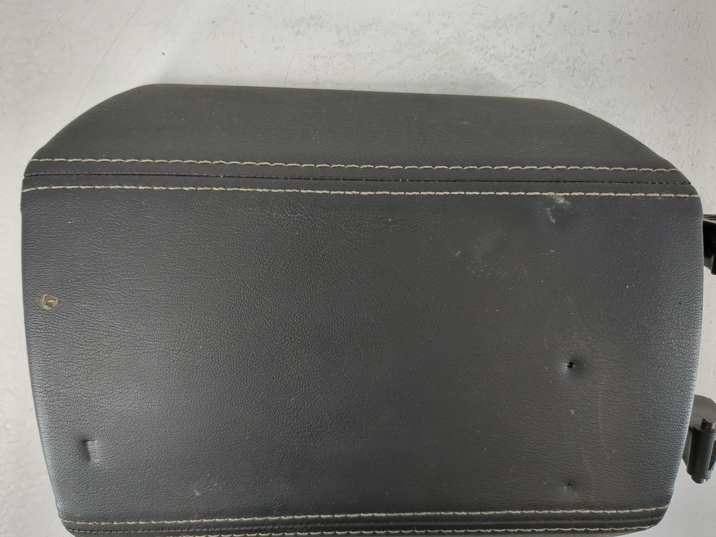 2013-2014 Chevrolet Camaro Center Console Armrest Cover Lid Fits Fits 2013 2014 OEM Used Auto Parts - Oemusedautoparts1.com