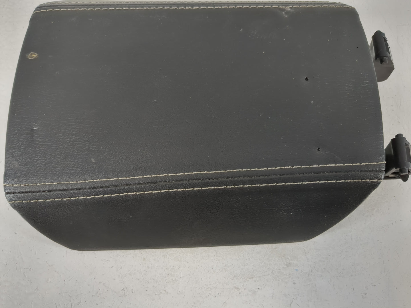 2013-2014 Chevrolet Camaro Center Console Armrest Cover Lid Fits Fits 2013 2014 OEM Used Auto Parts - Oemusedautoparts1.com