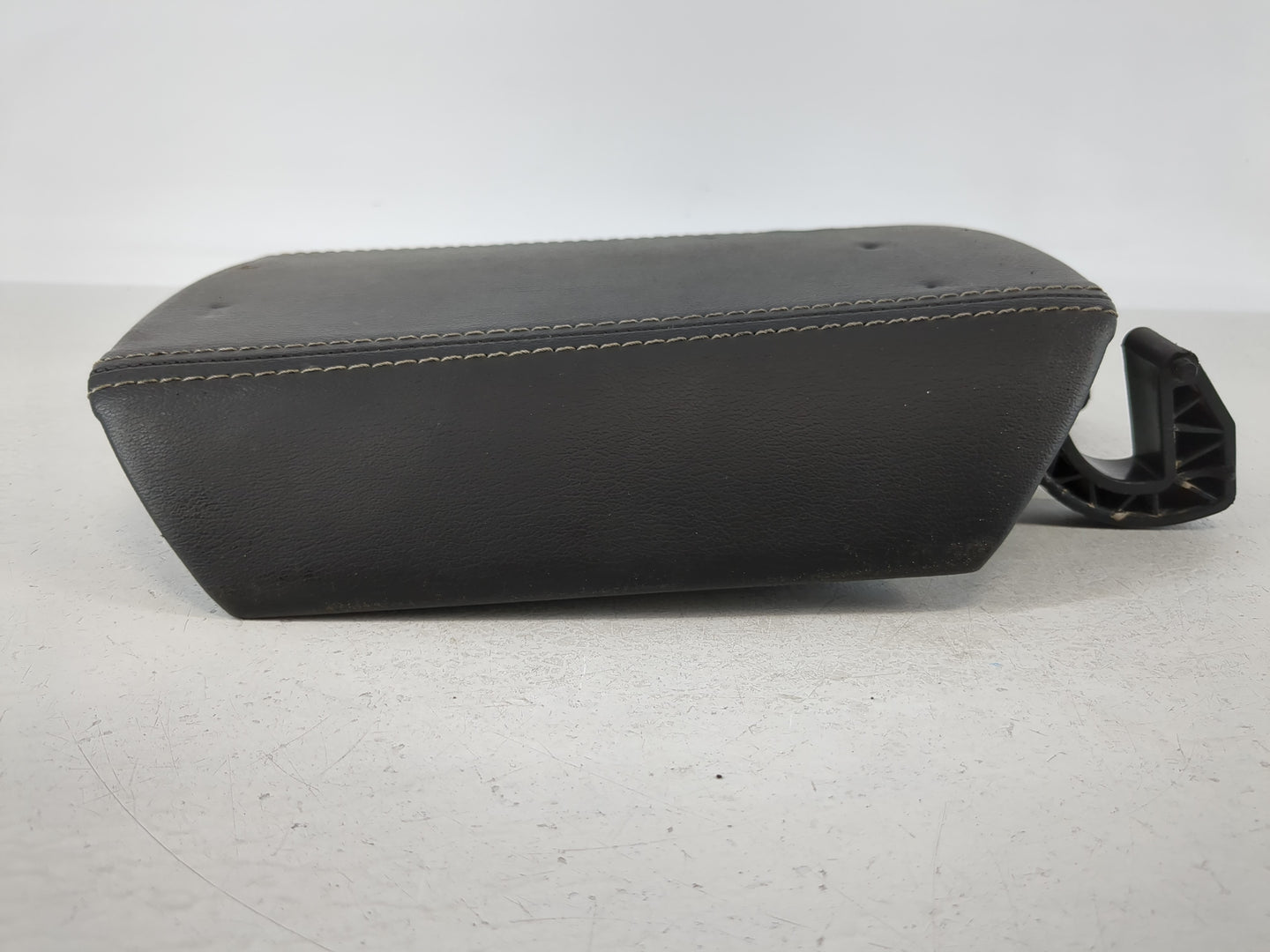 2013-2014 Chevrolet Camaro Center Console Armrest Cover Lid Fits Fits 2013 2014 OEM Used Auto Parts - Oemusedautoparts1.com