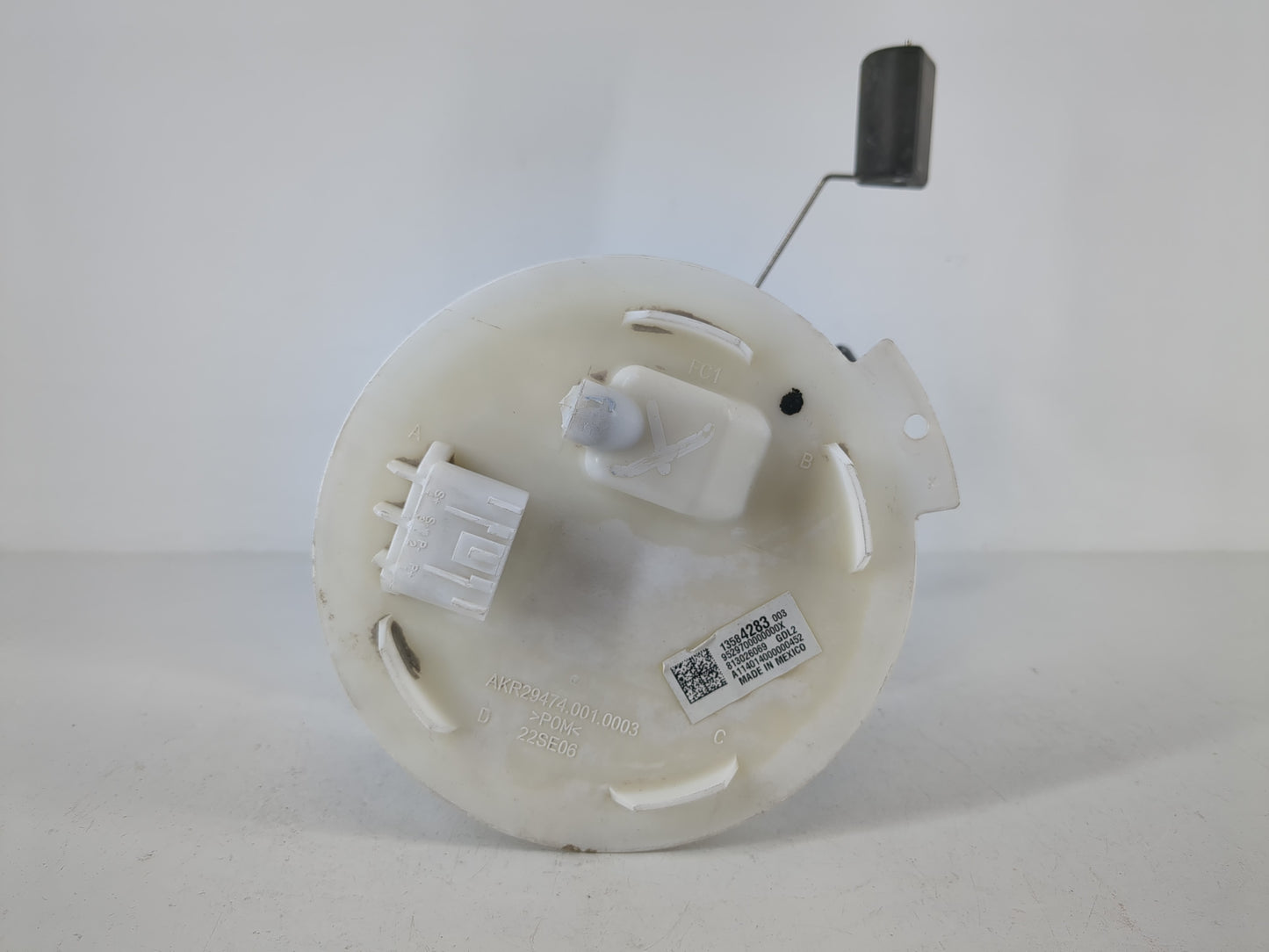 2010-2015 Chevrolet Camaro Electrical Gas Fuel Pump Assembly - Oemusedautoparts1.com
