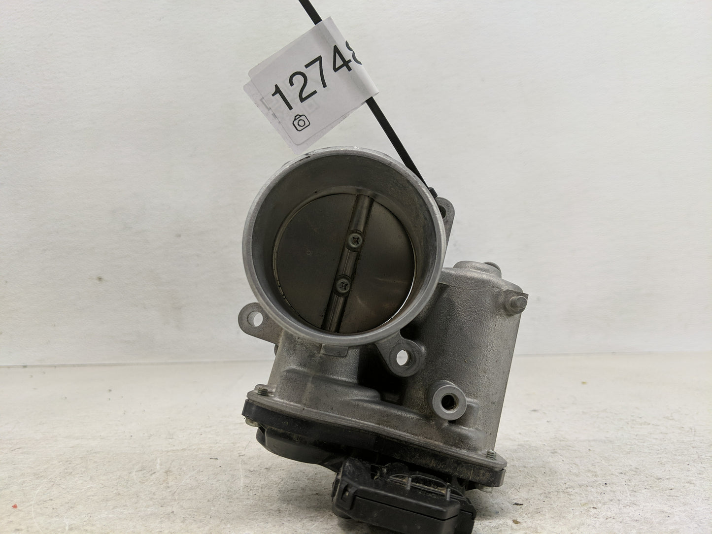 2012-2015 Chevrolet Camaro Throttle Body P/N:2070 K4238 Fits Fits 2012 2013 2014 2015 2016 2017 2018 2019 2020 2021 2022 OEM