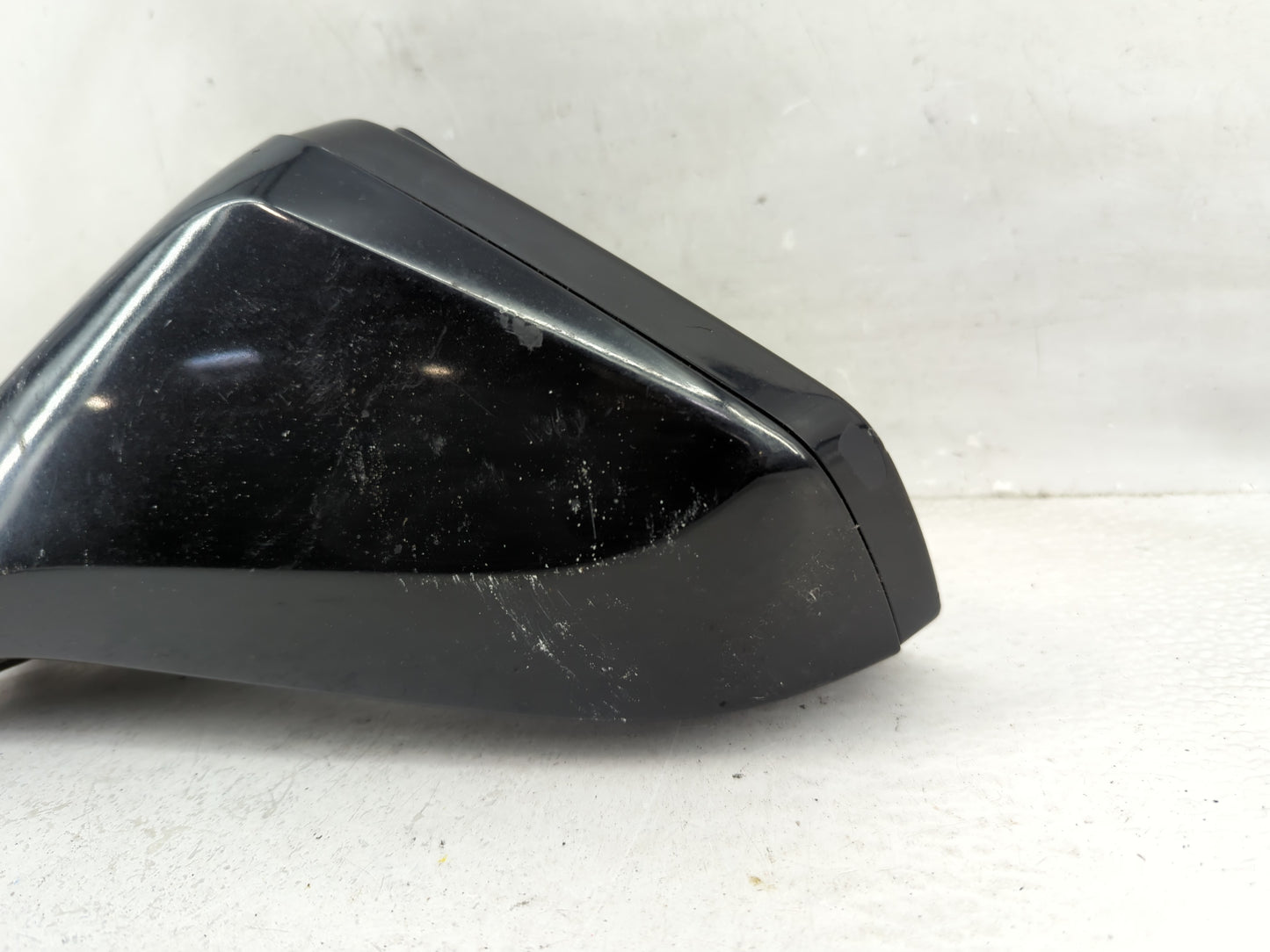 2010-2015 Chevrolet Camaro Driver Side View Mirror - Left Door Mirror OEM Used - Oemusedautoparts1.com