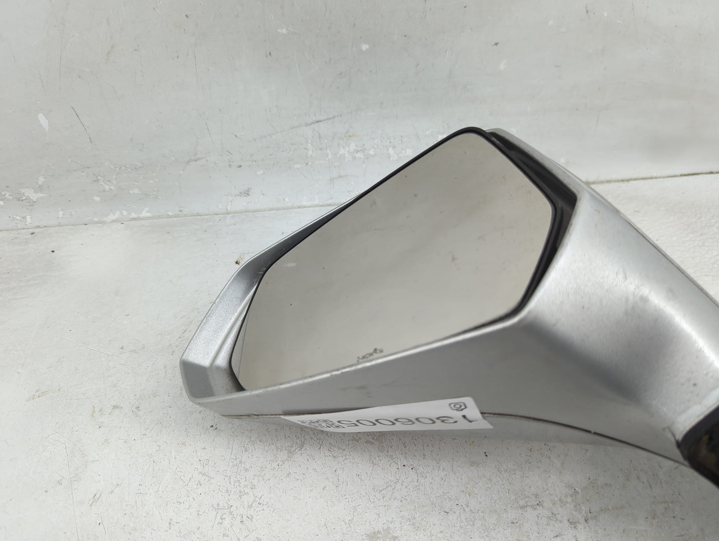 2010-2015 Chevrolet Camaro Driver Side View Mirror - Left Door Mirror OEM Used - Oemusedautoparts1.com