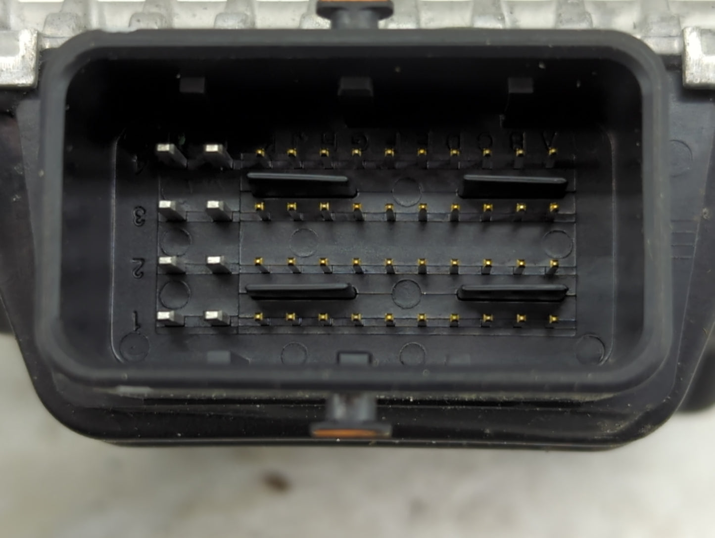 2013-2015 Chevrolet Camaro PCM Engine Control Computer ECU ECM PCU OEM P/N:EVU020-170 237F06RC4A Fits Fits 2013 2014 2015 20