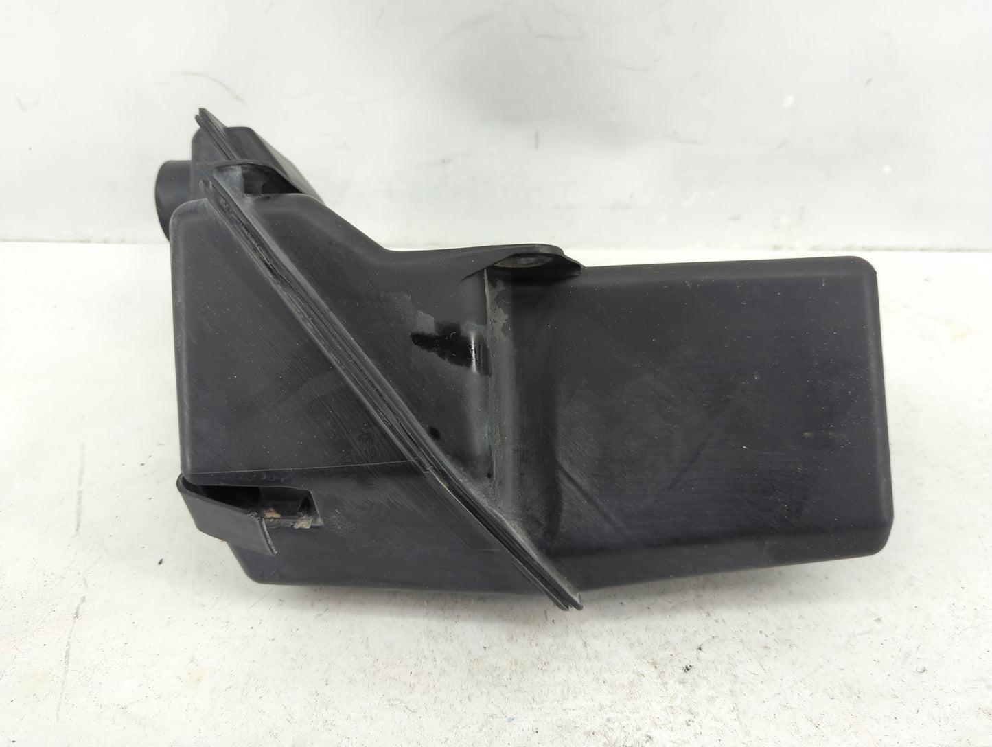 2010-2015 Chevrolet Camaro Windshield Washer Fluid Reservoir Bottle Oem - Oemusedautoparts1.com
