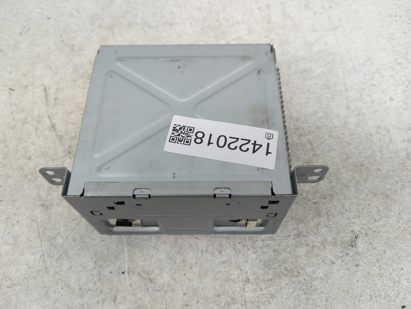 2014-2015 Chevrolet Camaro Radio AM FM Cd Player Receiver Replacement P/N:22342274 GA-130-COLR-NS Fits Fits 2014 2015 2016 2