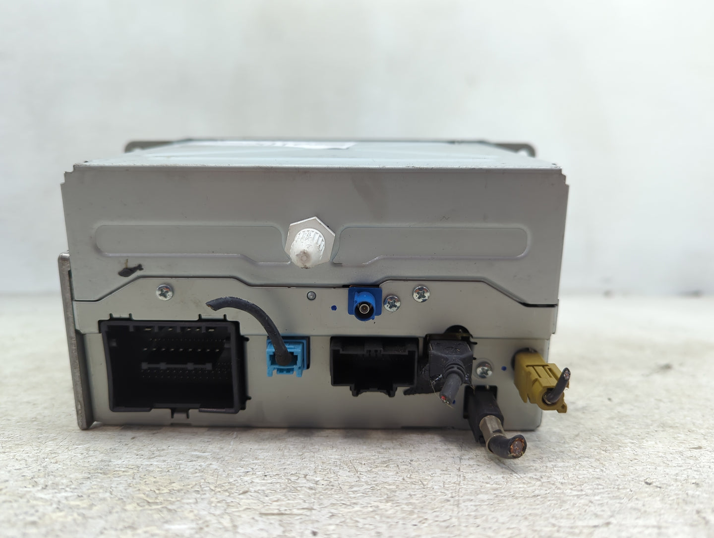 2014-2015 Chevrolet Camaro Radio AM FM Cd Player Receiver Replacement P/N:22342274 GA-130-COLR-NS Fits Fits 2014 2015 2016 2