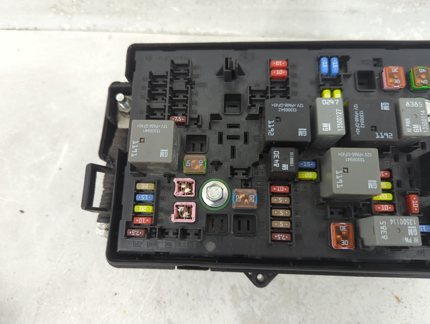 2012-2015 Chevrolet Camaro Fusebox Fuse Box Panel Relay Module P/N:22760635 01 Fits Fits 2012 2013 2014 2015 OEM Used Auto P
