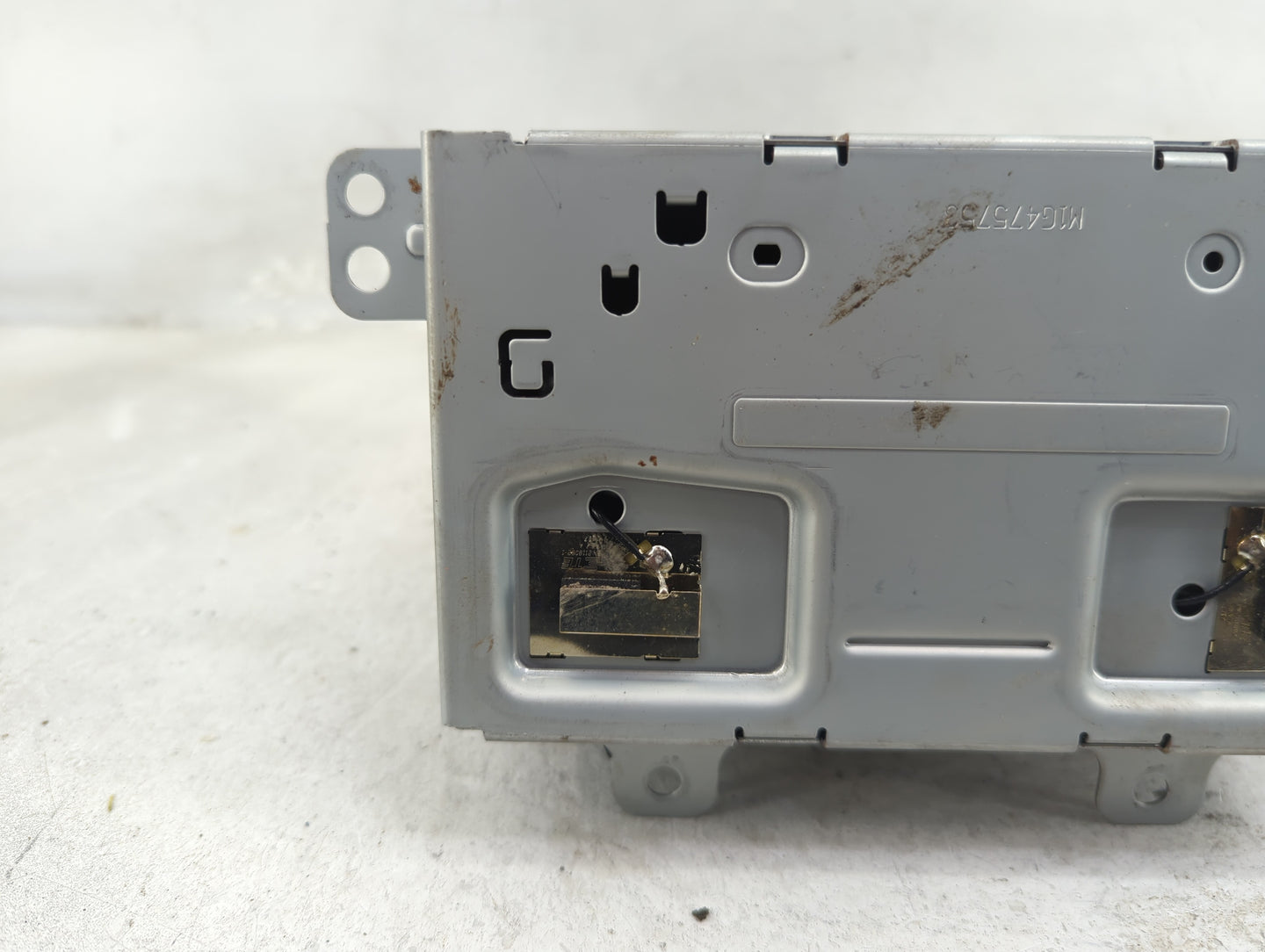 2014 Chevrolet Camaro Radio AM FM Cd Player Receiver Replacement P/N:23184130 Fits Fits 2016 OEM Used Auto Parts - Oemusedau