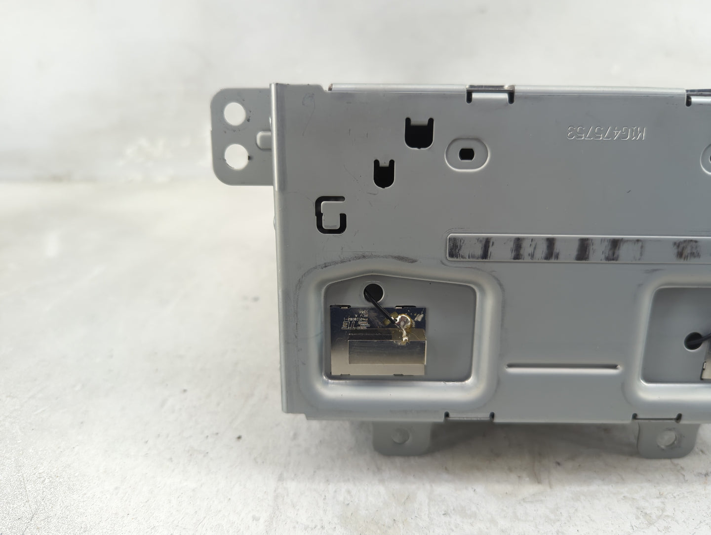 2014-2015 Chevrolet Camaro Radio AM FM Cd Player Receiver Replacement P/N:23447568 Fits Fits 2014 2015 2016 2017 OEM Used Au