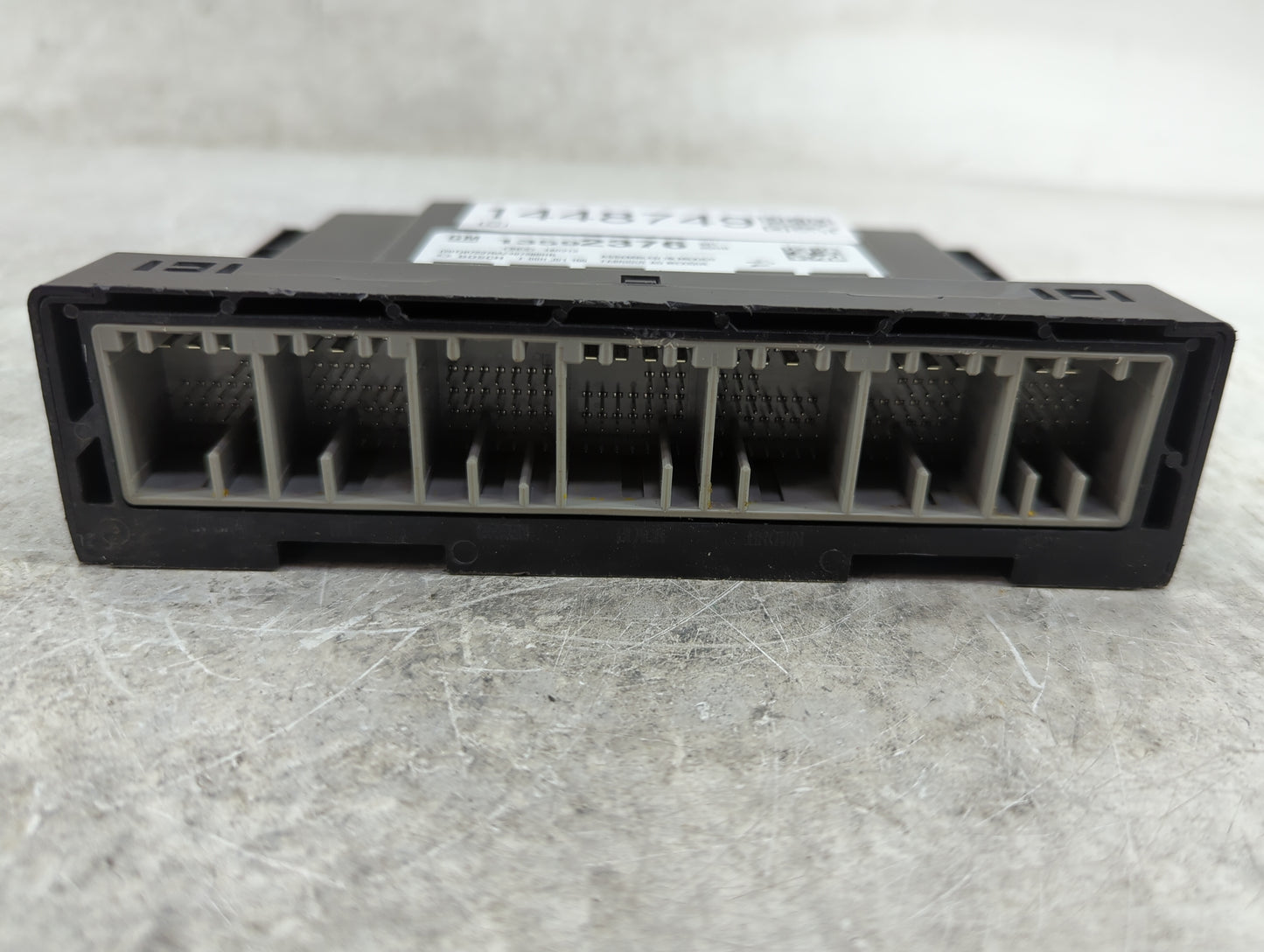 2014-2015 Chevrolet Camaro Body Control Module Bcm Inner Cabin Fuse Box - Oemusedautoparts1.com