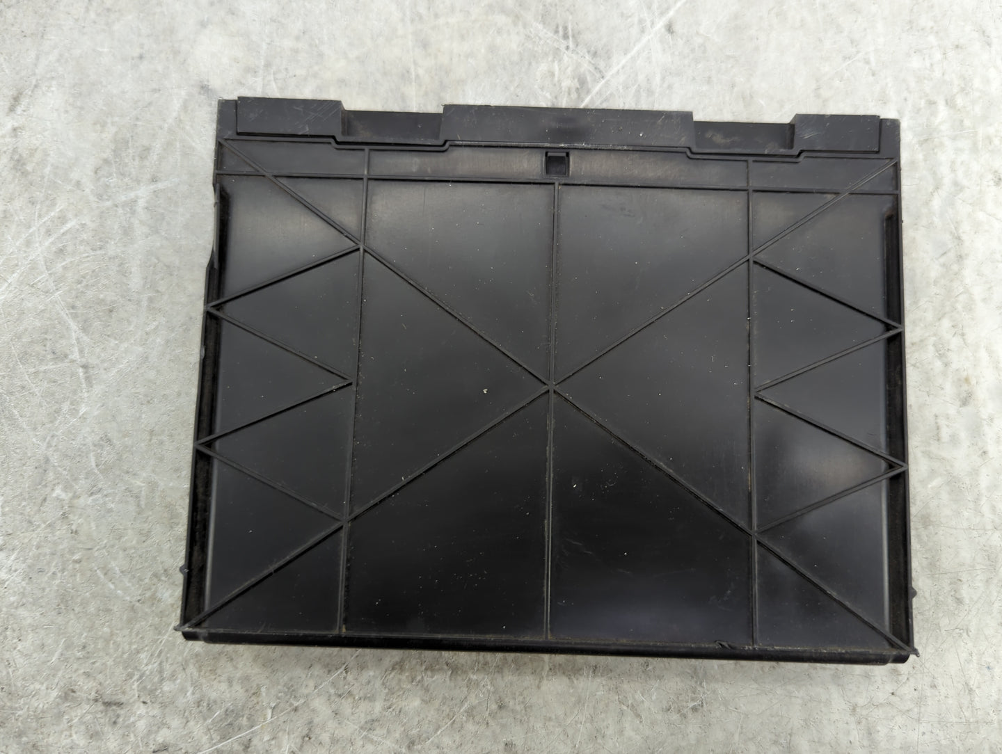 2014-2015 Chevrolet Camaro Body Control Module Bcm Inner Cabin Fuse Box - Oemusedautoparts1.com