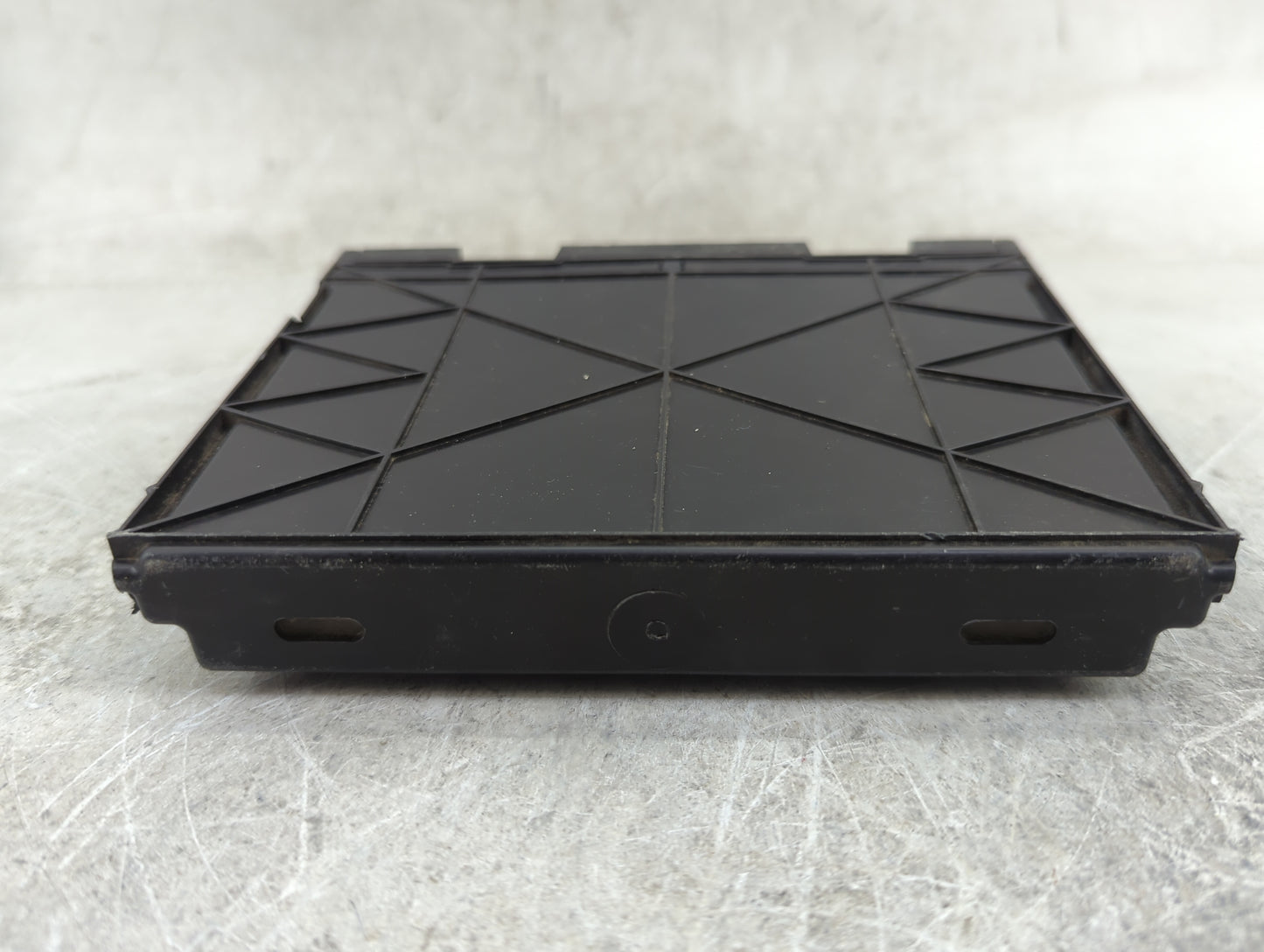 2014-2015 Chevrolet Camaro Body Control Module Bcm Inner Cabin Fuse Box - Oemusedautoparts1.com