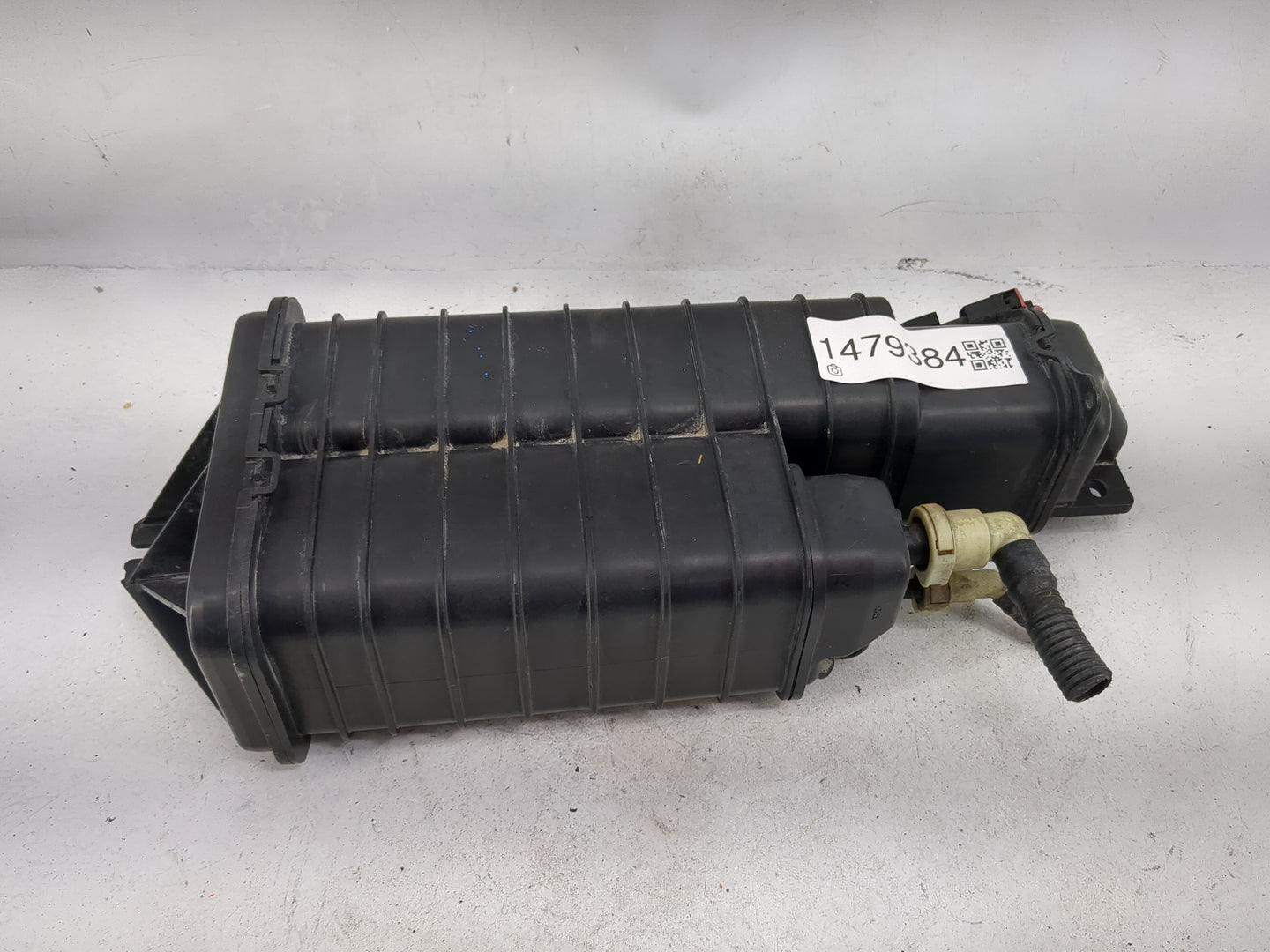 2014 Chevrolet Camaro Fuel Vapor Charcoal Canister - Oemusedautoparts1.com