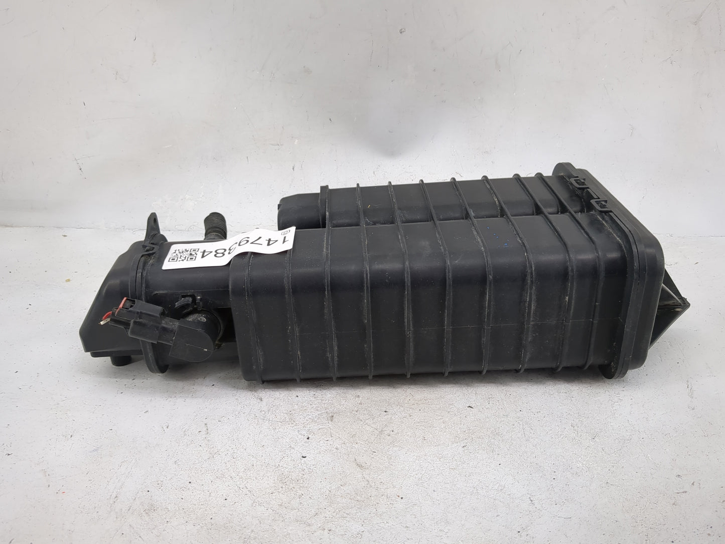 2014 Chevrolet Camaro Fuel Vapor Charcoal Canister - Oemusedautoparts1.com