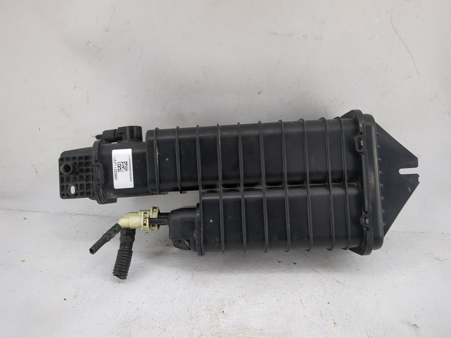 2014 Chevrolet Camaro Fuel Vapor Charcoal Canister - Oemusedautoparts1.com