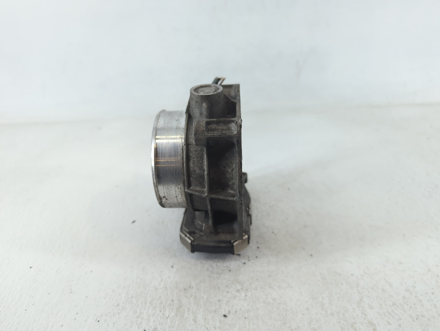 2012-2015 Chevrolet Camaro Throttle Body P/N:12632172BA Fits Fits 2012 2013 2014 2015 2016 2017 2018 2019 2020 2021 2022 OEM