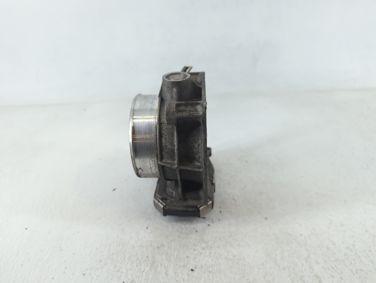 2012-2015 Chevrolet Camaro Throttle Body P/N:12632172BA Fits Fits 2012 2013 2014 2015 2016 2017 2018 2019 2020 2021 2022 OEM