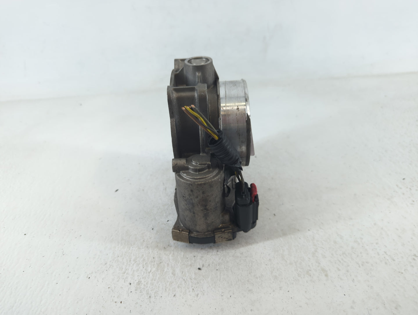 2012-2015 Chevrolet Camaro Throttle Body P/N:12632172BA Fits Fits 2012 2013 2014 2015 2016 2017 2018 2019 2020 2021 2022 OEM