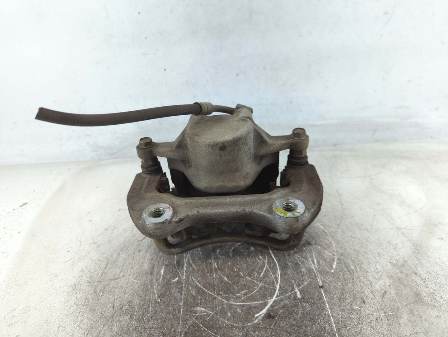 2010-2015 Chevrolet Camaro Front Passenger Right Brake Caliper 699647 - Oemusedautoparts1.com