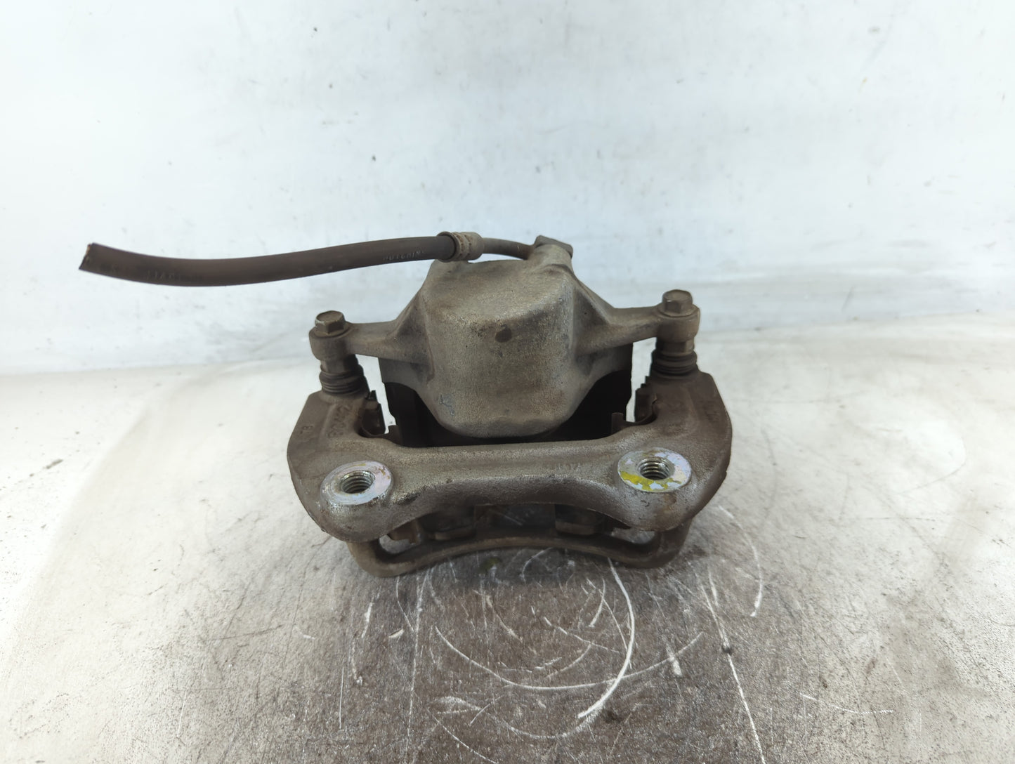 2010-2015 Chevrolet Camaro Front Passenger Right Brake Caliper 699647 - Oemusedautoparts1.com